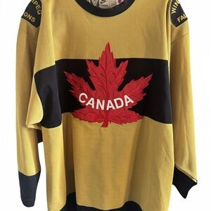 🇨🇦 Rare Team Canada Winnipeg Falcons jersey - size large